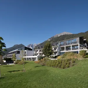 & Oberhofer Aparthotel Telfes im Stubai