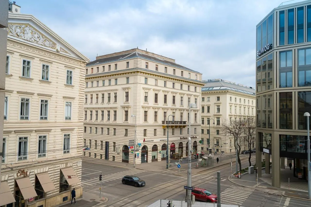 Vienna Residence, City Hall - Parliament Австрия