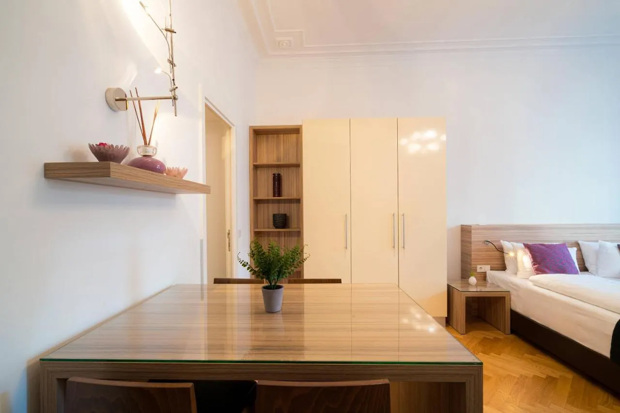 Vienna Residence, City Hall - Parliament Aparthotel